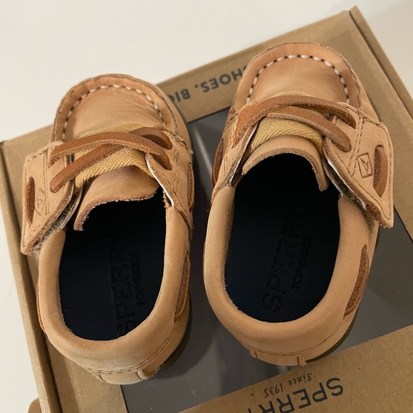 Sperry Baby Crib Shoes NWT - Picture 2 of 5